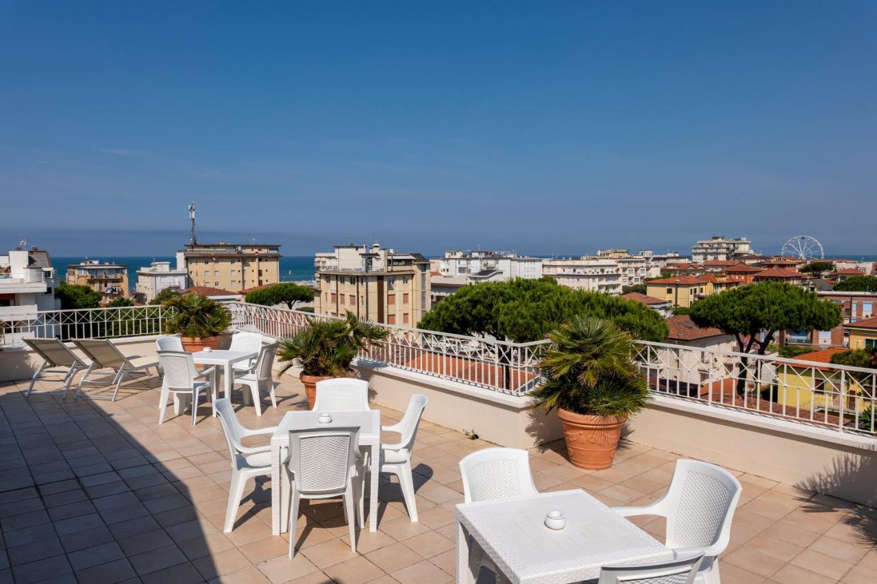 Hotel Sylvia Lido di Camaiore Exterior photo