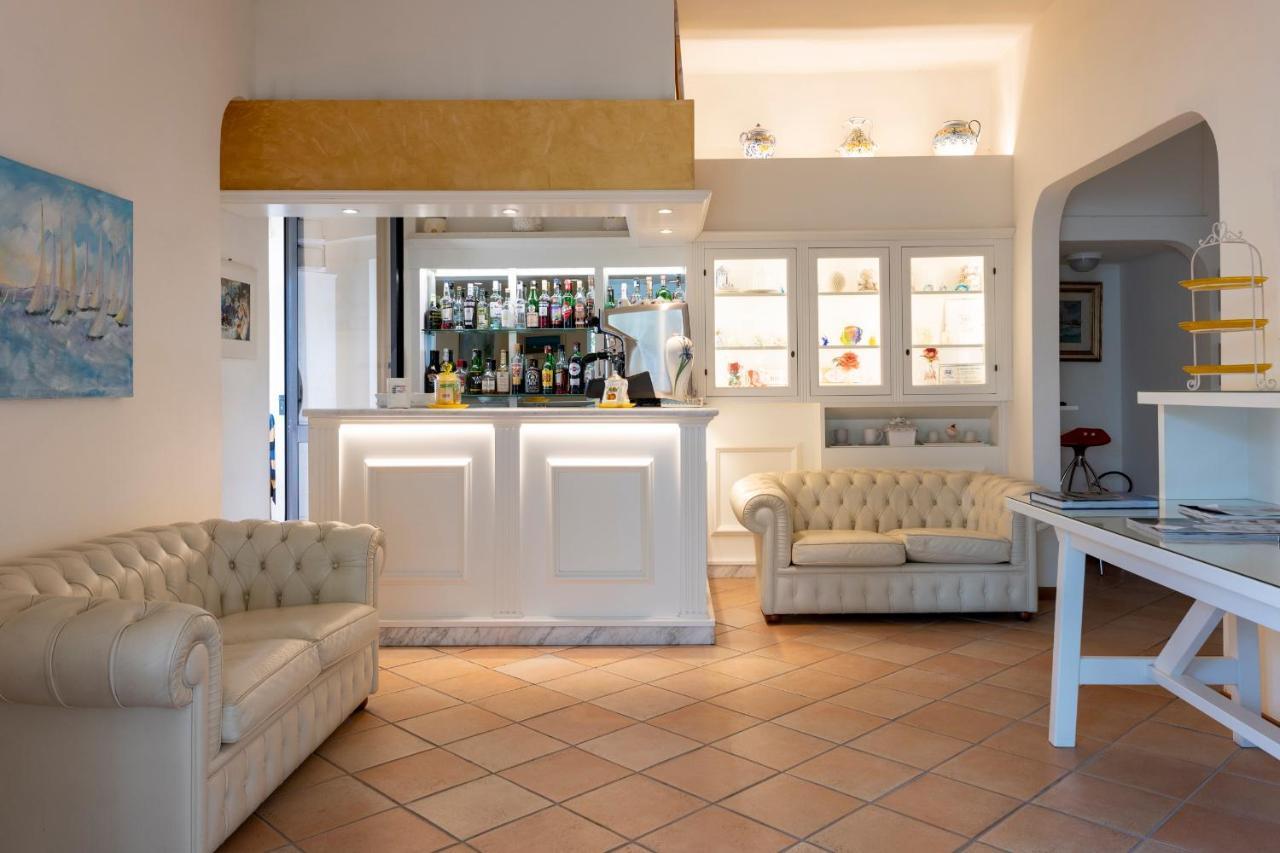 Hotel Sylvia Lido di Camaiore Exterior photo