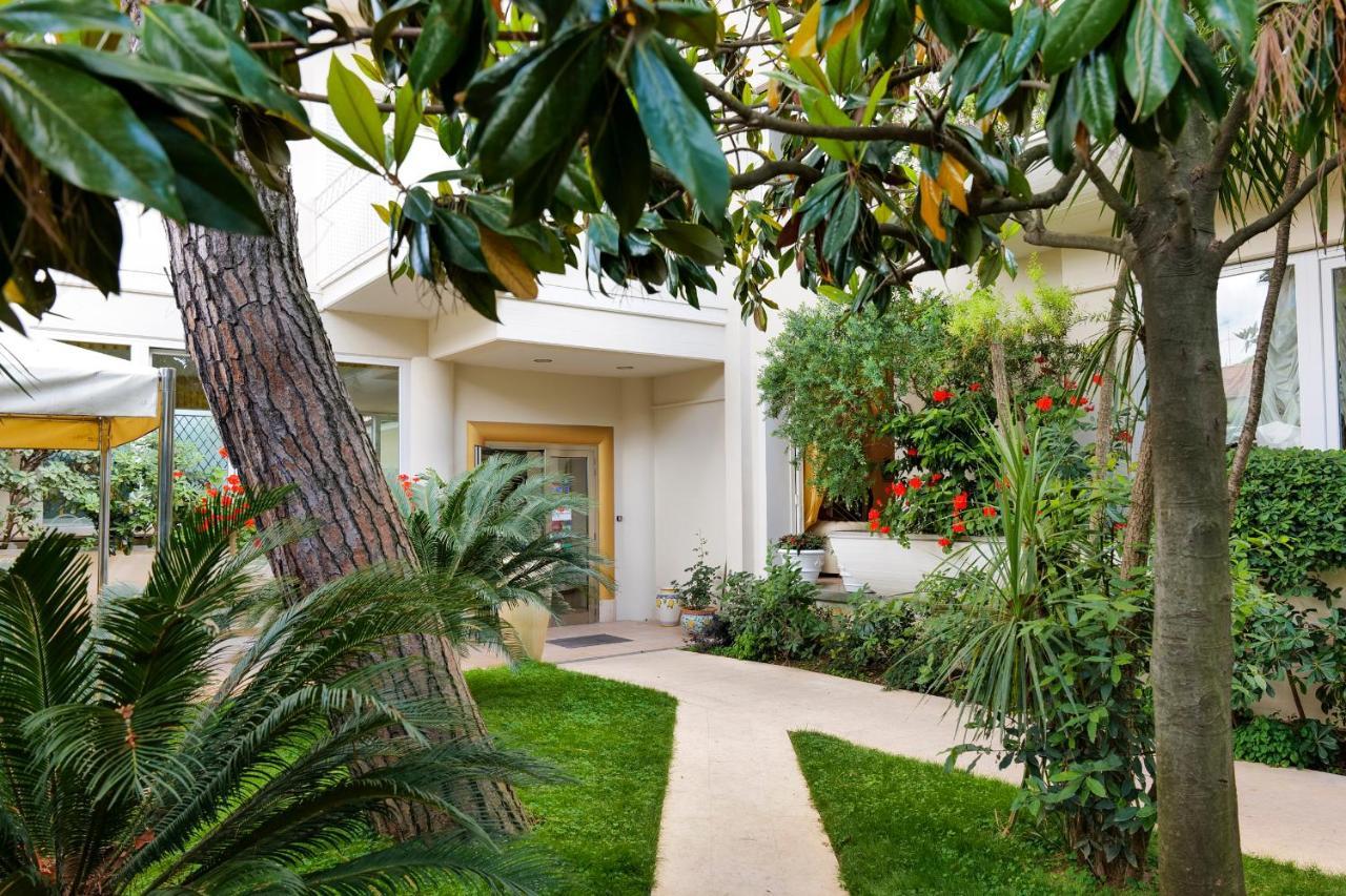 Hotel Sylvia Lido di Camaiore Exterior photo