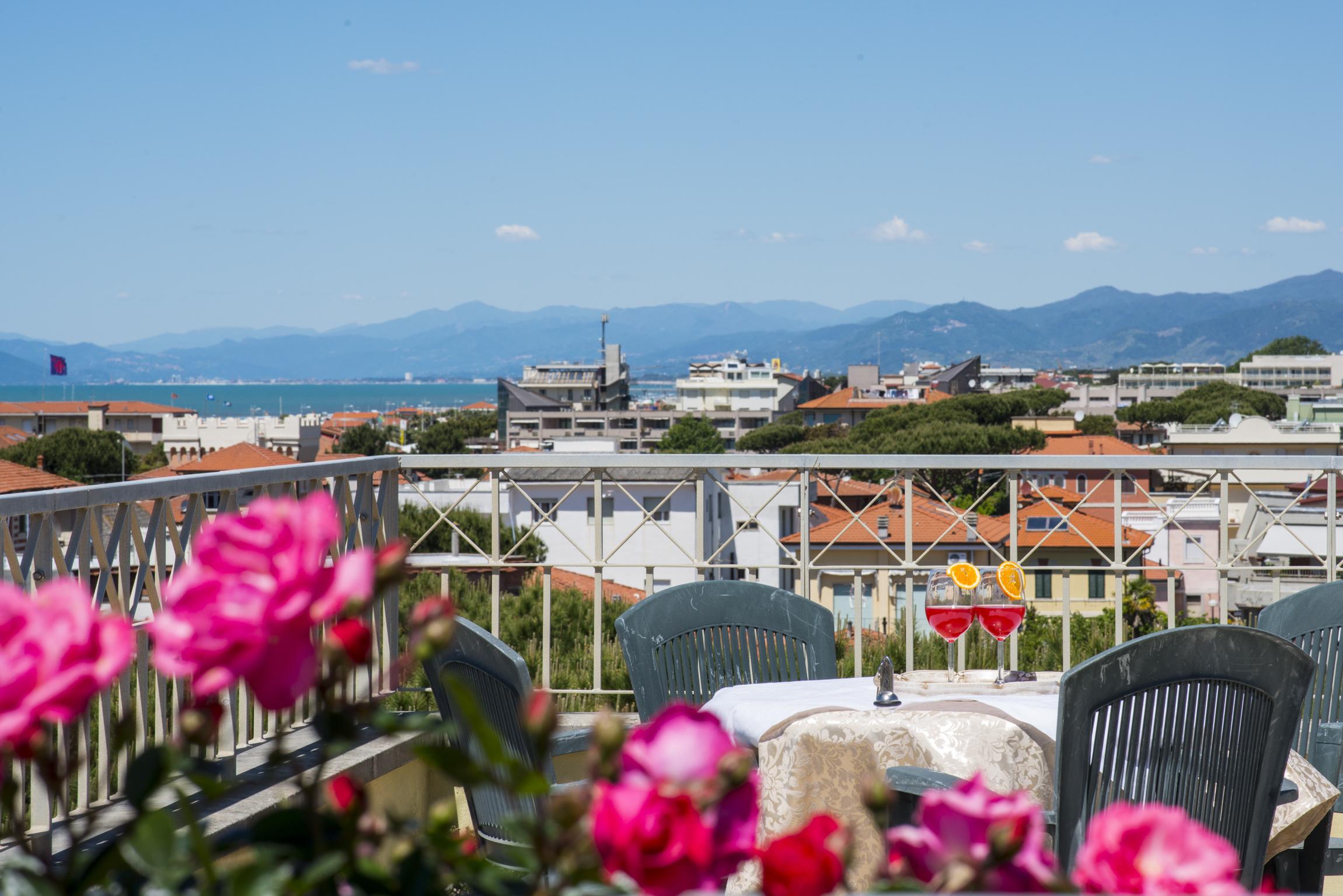 Hotel Sylvia Lido di Camaiore Exterior photo